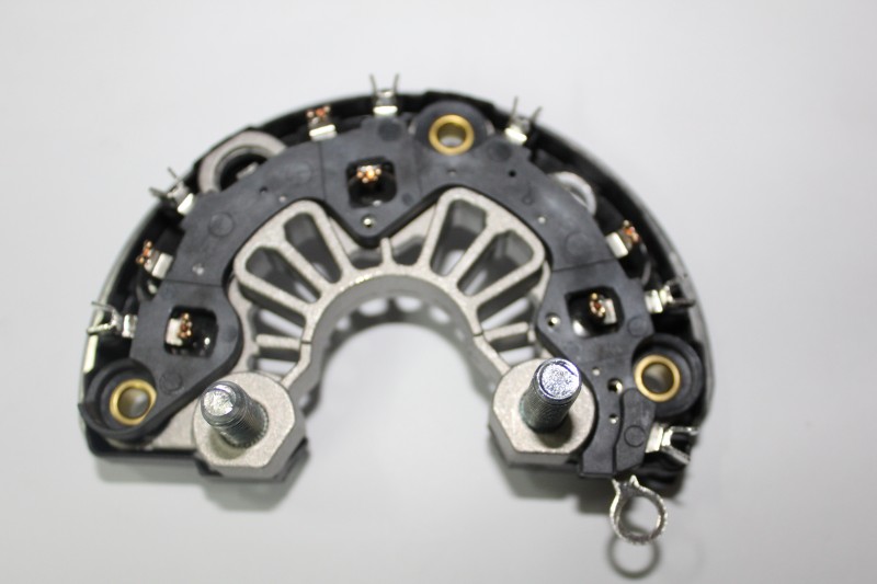 trackenergy.ru Диодный мост MERCEDES 24v